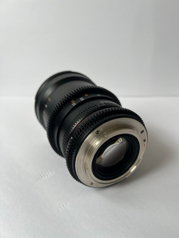 Rokinon 35mm T1.5 Cine DS Lens for Canon EF Mount (USED) - Image 4