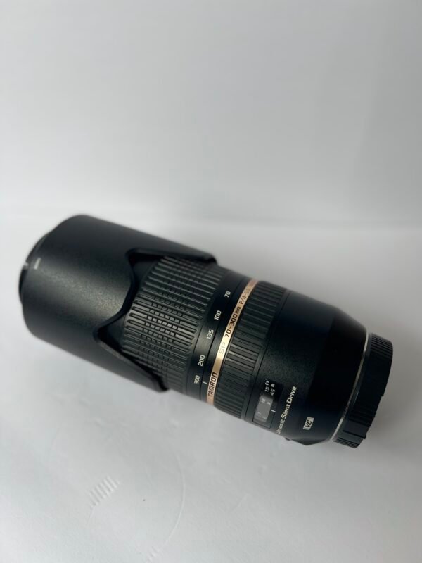 Tamron SP 70-300mm f/4-5.6 Di VC USD Telephoto Zoom Lens For Canon Digital SLRs & 35mm Film Camera EF Mount (USED) - Image 4